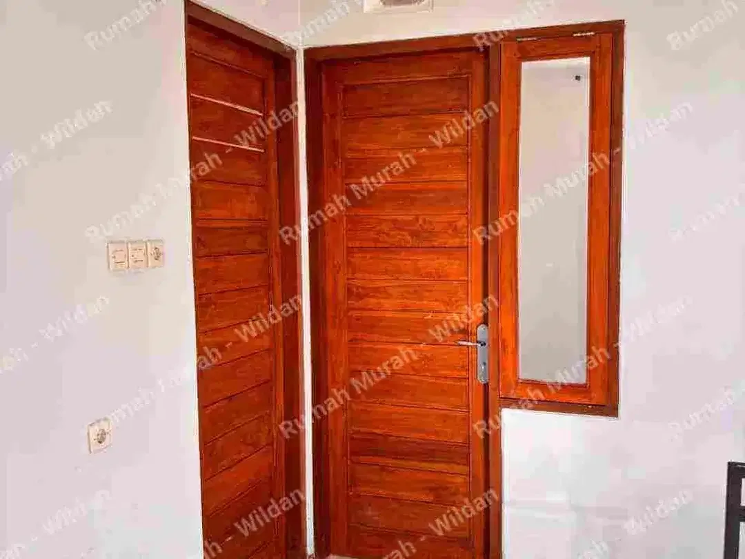 Dijual Rumah 2Lantai Siap Huni Di Jl Bypas ngurahrai Sanur - Image 7 of 8