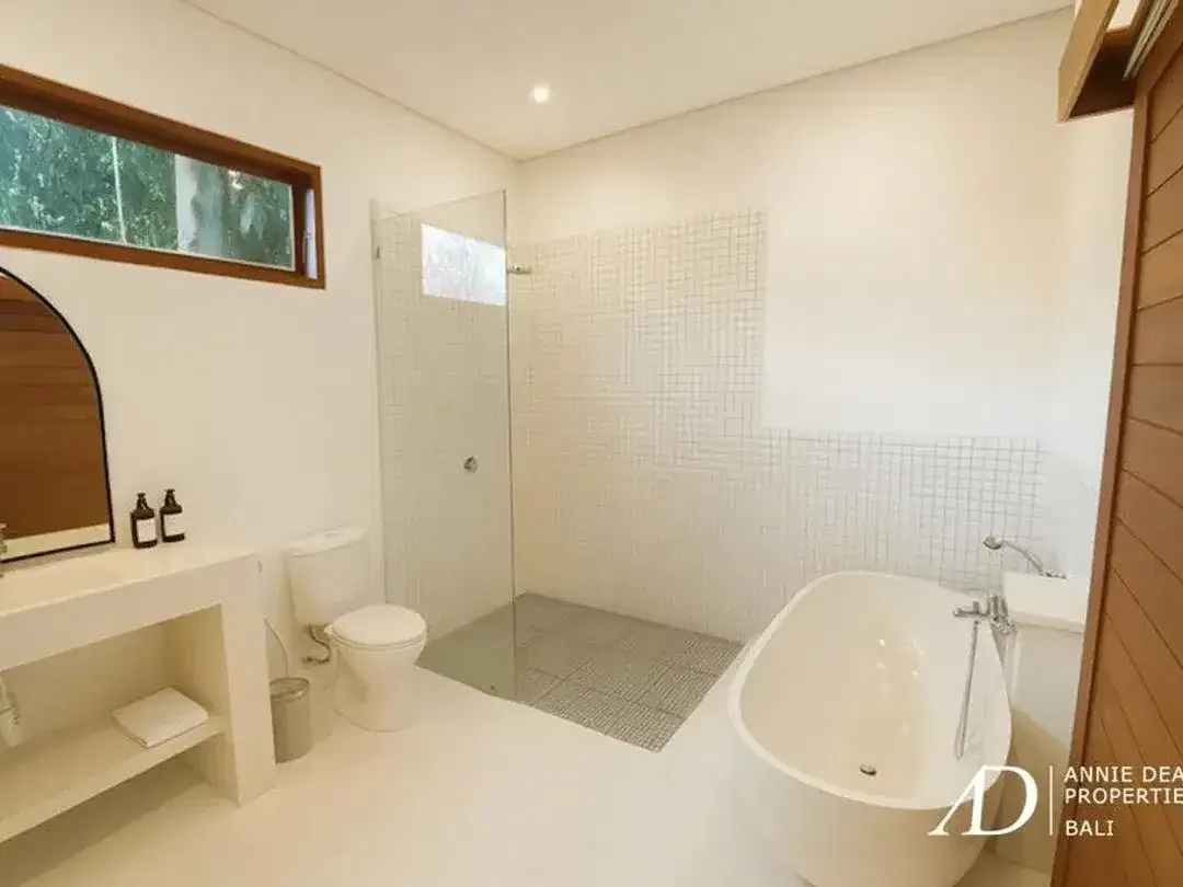 LEASEHOLD | SINGLE-LEVEL 3-BEDROOM VILLA IN PEACEFUL NYANYI, CANGGU - Image 9 of 9