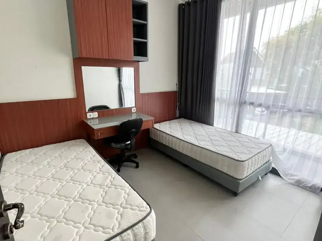 FOR RENT HUNIAN BAGUS 3 BR KAWASAN CLUSTER WITH CLUB HOUSE JIMBARAN - Image 4 of 10