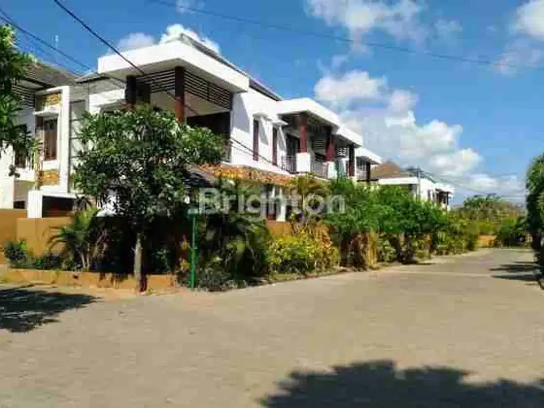 3-Bedroom House for Sale in Royal Garden Nusa Dua Blok J, One Gate System, SHM - Image 4 of 6