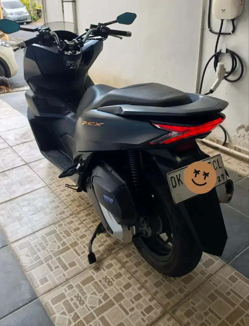 Honda PCX 160 ABS - Image 4 of 9