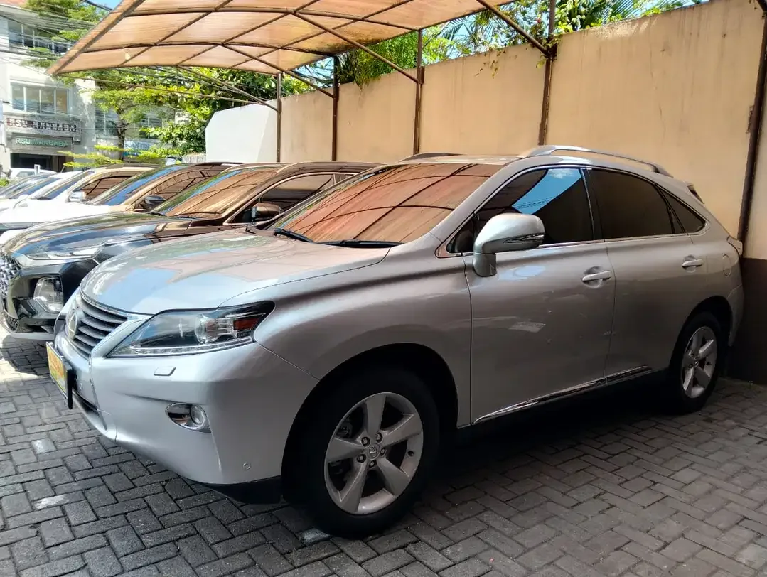Lexus RX 270 2014 Bensin - Image 1 of 7