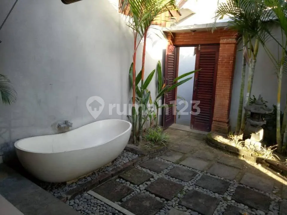 Dijual Villa di Canggu, Semat Berawa, Kuta Utara - Image 4 of 4