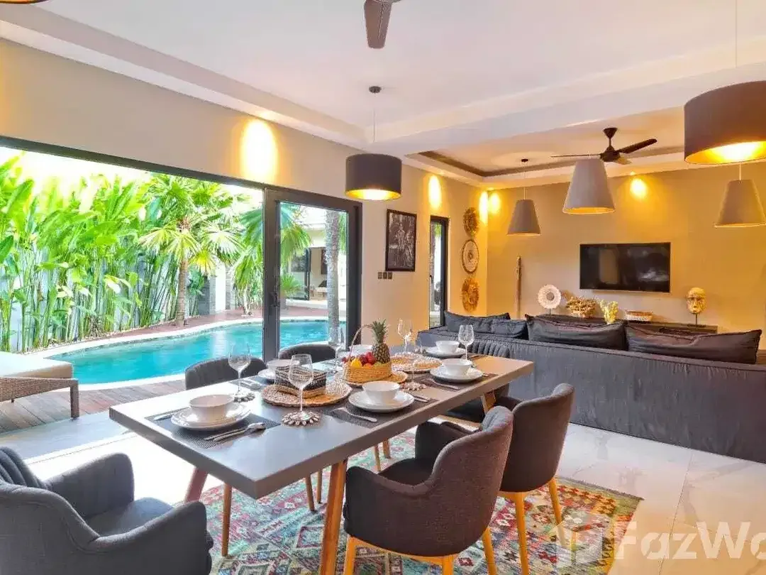 3 Bedroom Villa for sale in Seminyak, Bali - Image 1 of 10