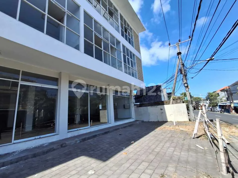 Dijual Ruko 3 Lantai SHM di Denpasar Selatan | LT 360 MÂ² | Jalan Utama 6 Meter | Rp8,2 Miliar - Image 2 of 4