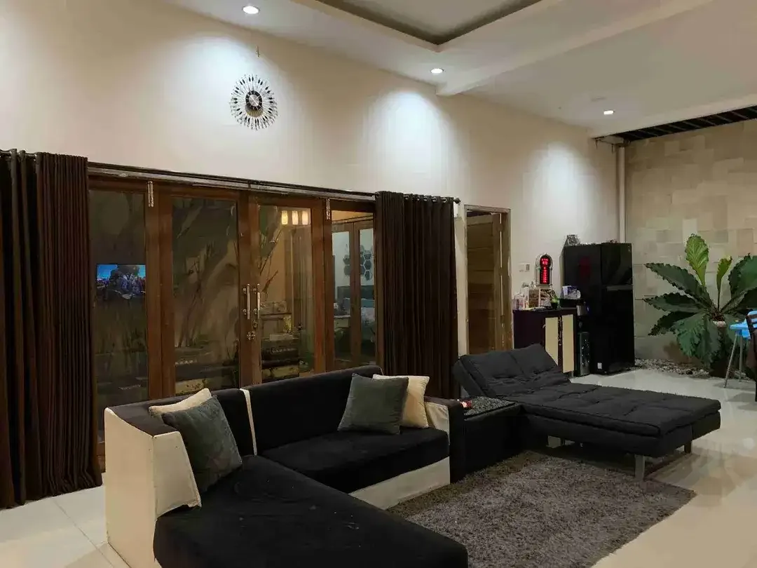 Jual Rumah  Modern minimalis 1 lt  Lokasi Jl Nuansa Kori Ubung Kaja Denpasar area strategis Hunian & Tidak Banjir - Image 2 of 9