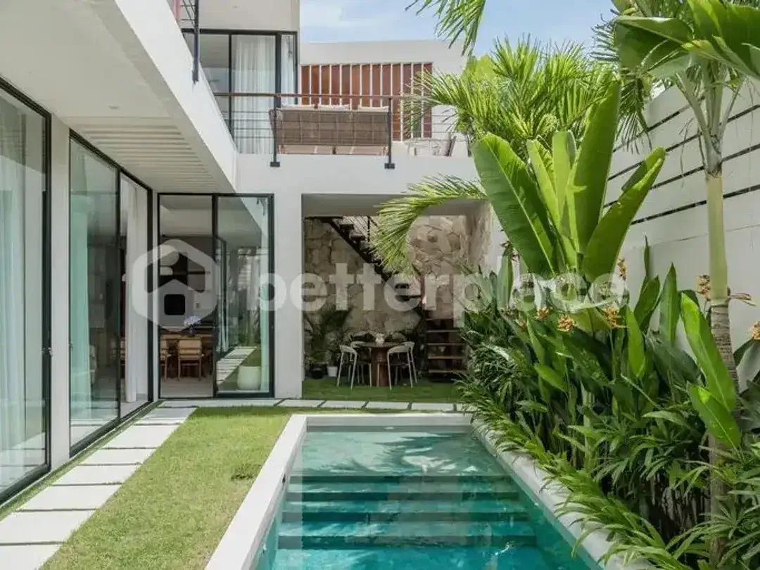 Luxury Oasis: Furnished Villa with Stunning Rice Field Views in Canggu – Berawa - Image 1 of 10