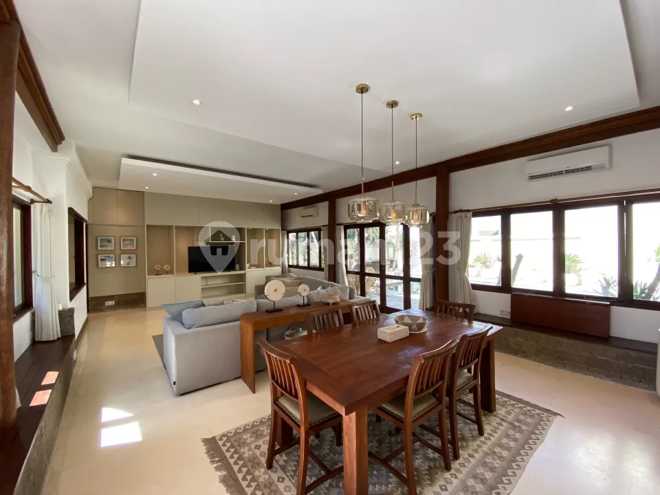 Villa 2 Kamar Sewa Tahunan di Batu Belig Bali Dekat Pantai - Image 3 of 4