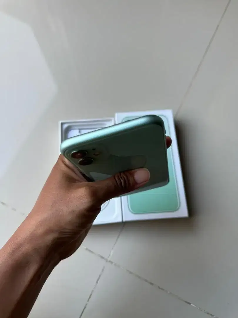 iPhone 11 128GB beacukai - Image 6 of 9