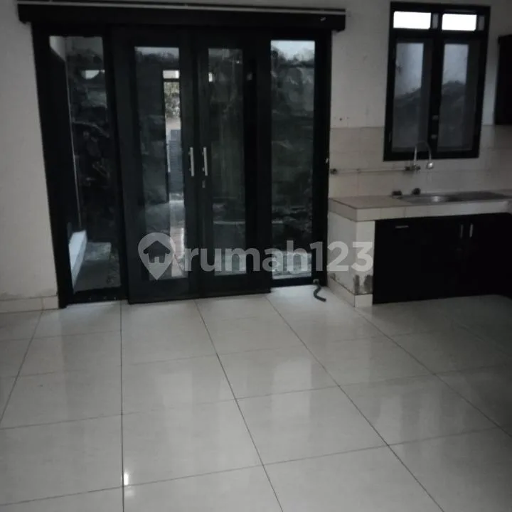 Rumah Modern Minimalis Area Pusat Perbelanjaan - Image 4 of 4