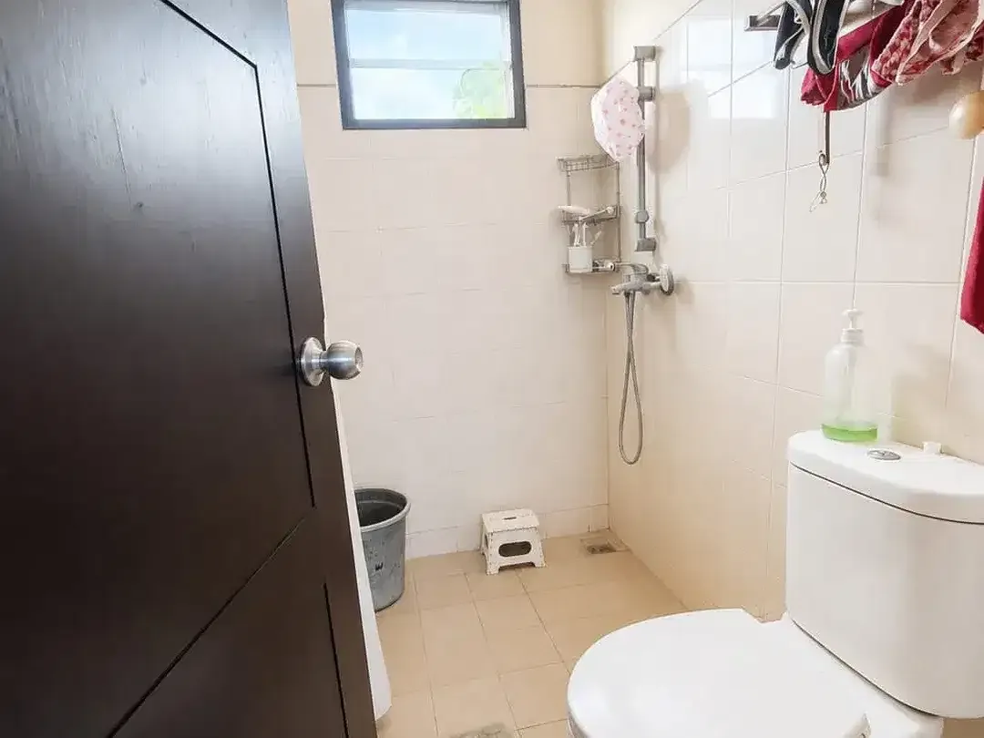 Dijual Segera! Rumah Strategis, One Gate, Security 24 Jam di Kerobokan Dekat Seminyak dan Umalas, Harga MURAH! - Image 5 of 10