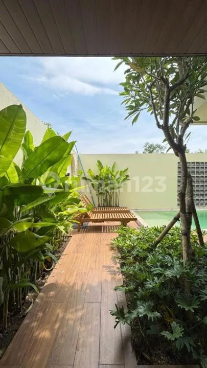 Villa For Sale - Uluwatu, Bali Fully Furnished - Rental Business Ready - SHM - Image 1 of 4