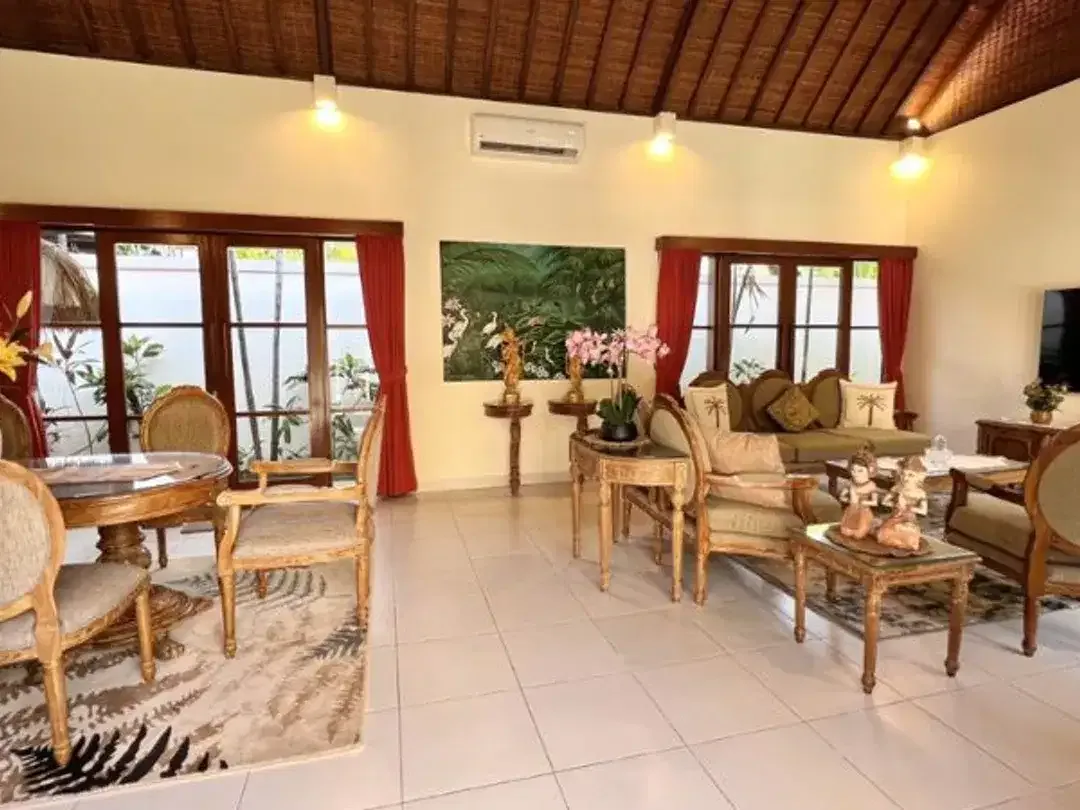 VILLA BALINESE STYLE DEKAT PANTAI SANUR DENPASAR - Image 7 of 10