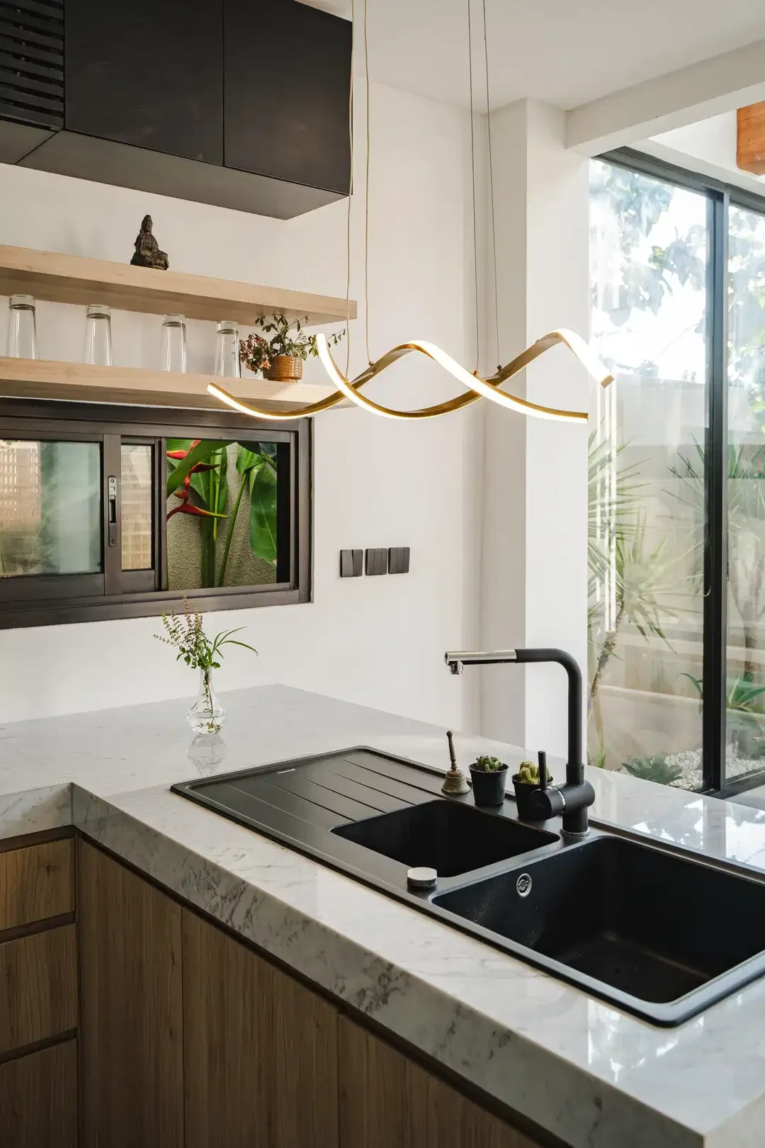 for sale beautiful design and modern villa in jimbaran - Image 5 of 10