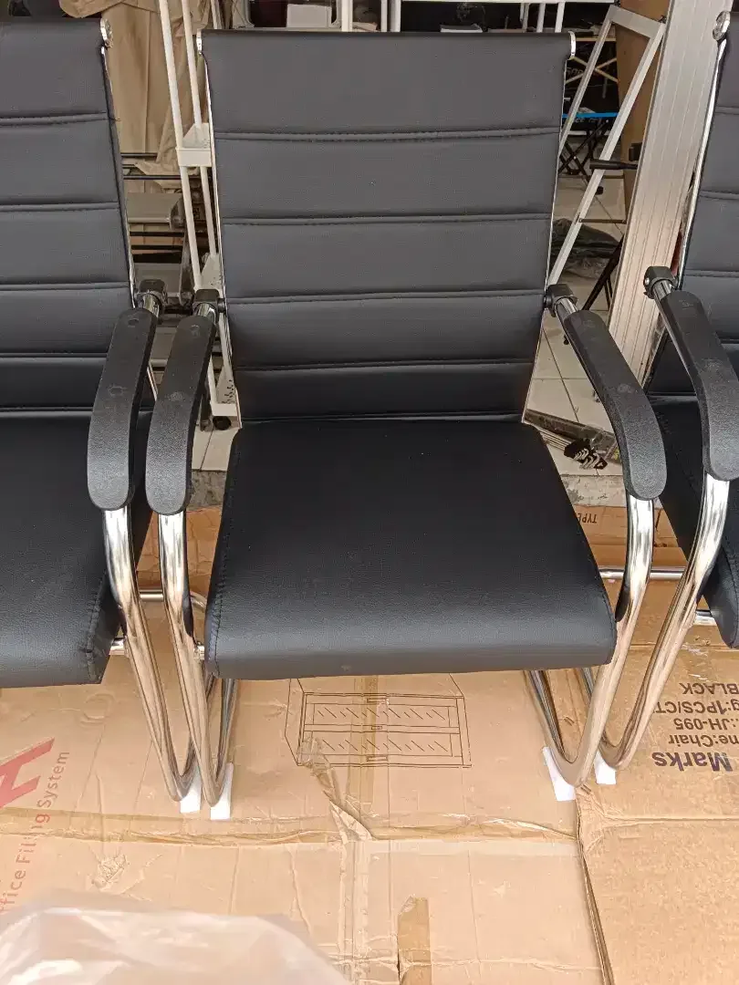 450rb BARU-Kursi Hadap Kantor/Kerja/Belajar Terbaru Bahan Busa Kulit - Image 5 of 8