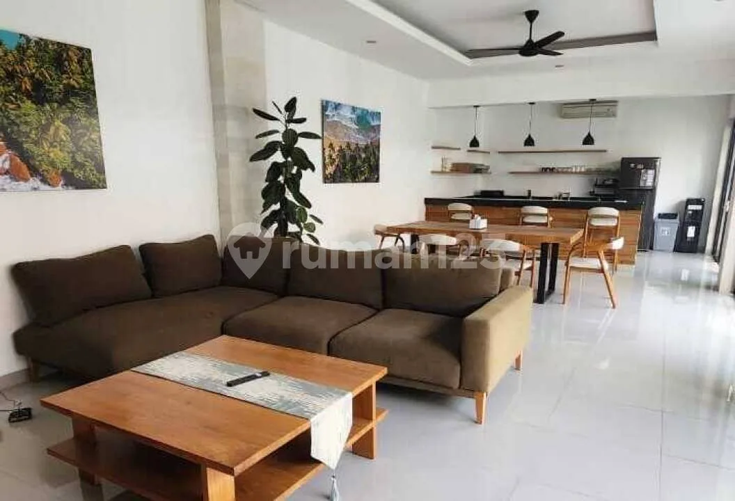Modern 3 Bedrooms Villa Private Pool And Garden In Tibubeneng Canggu - Image 4 of 4