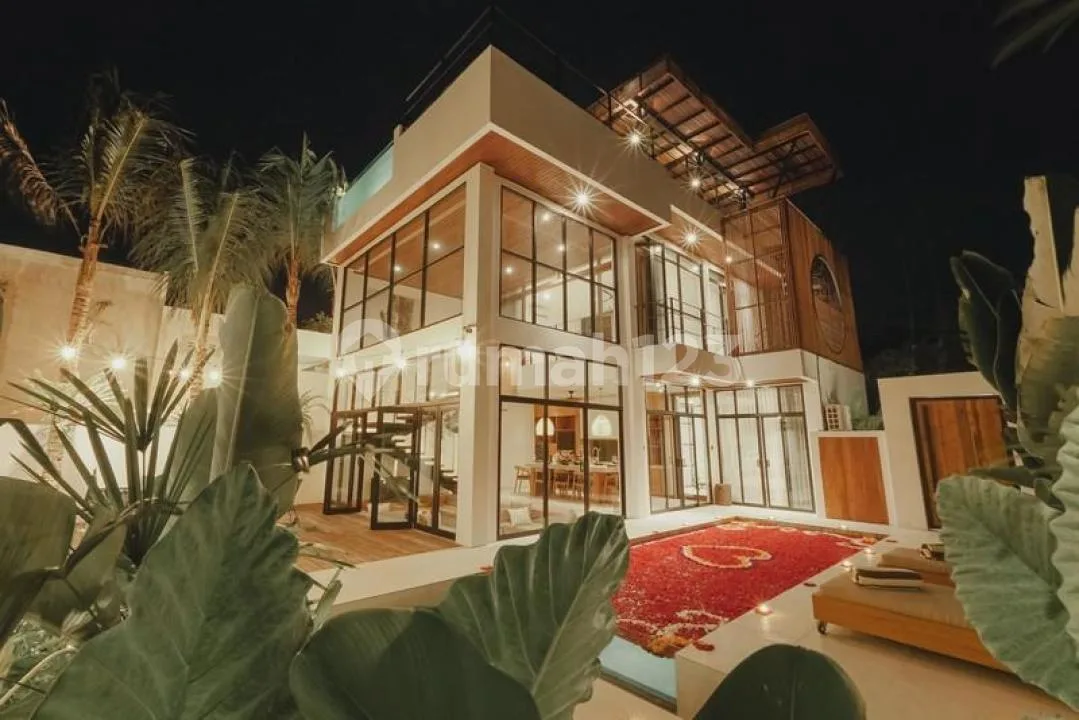 Leasehold - Designer Villa With Two Private Pools In Prime Pererenan, Bali - Image 2 of 4