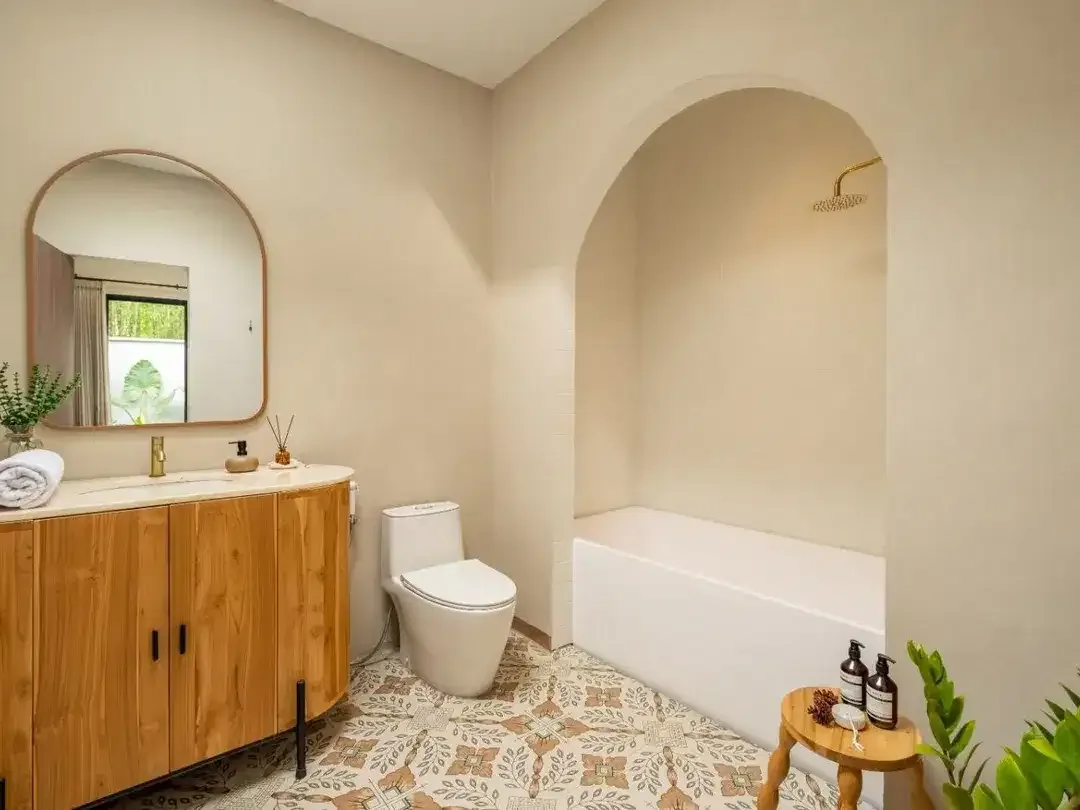 FOR LEASEHOLD | MODERN MINIMALIST VILLA – STRATEGIC LOCATION IN KEROBOKAN - Image 8 of 10