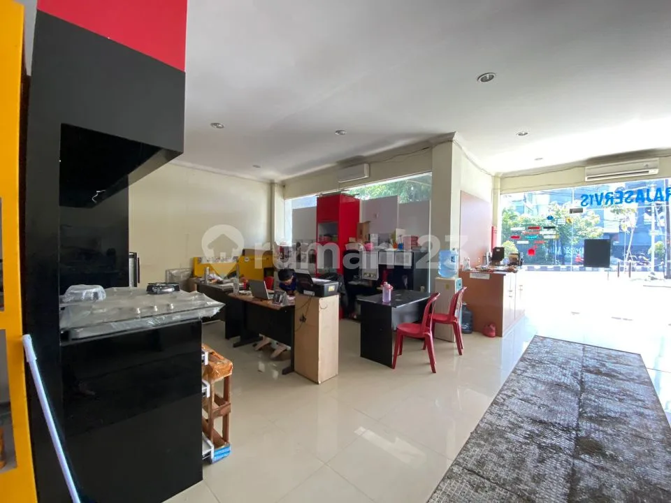 Ruko Gandeng di Area Premium Teuku Umar Barat Area Komersial Cocok Untuk Kantor Dan Berbagai Bisnis Parkir Luas - Image 3 of 4