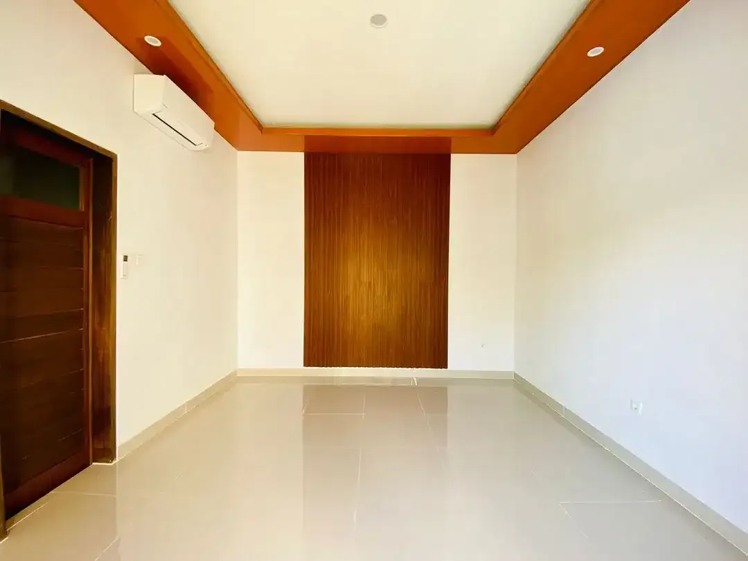 SANUR BEACHSIDE BRAND NEW DESIGNED VILLA OFFERS THE PERFECT BLEND OF MODERN COMFORT AND TROPICAL LIVING - Image 7 of 10