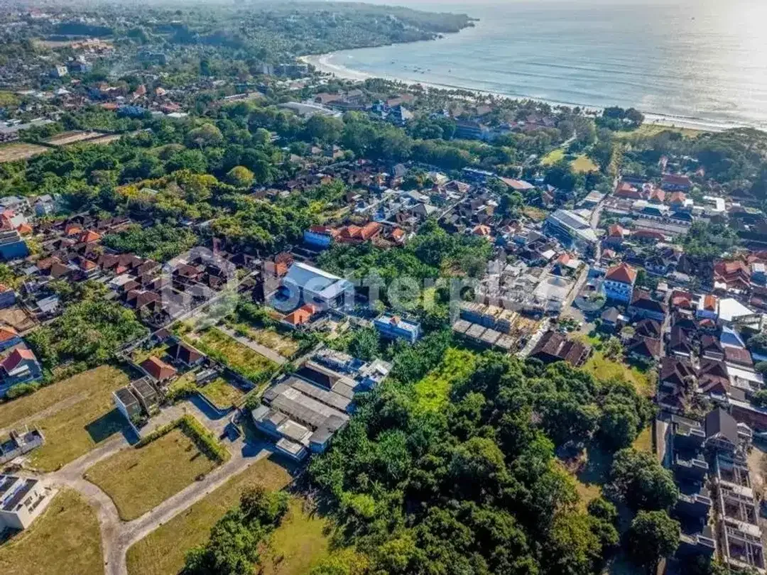 Rare Freehold Investment 832 sqm Land in Prime Bukit Jimbaran Location, Surrounded by Nature and Just Minutes from Jimbaran Beach - Image 4 of 10