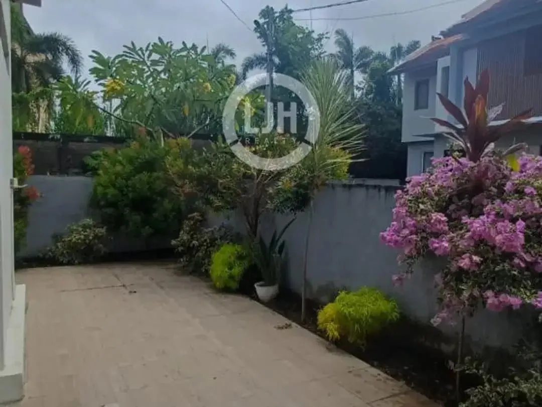 House For Sale In Residential Area, One Gate System, Close to Public Facilities, Only 2 Km to Garuda Wisnu Kencana - Image 6 of 6