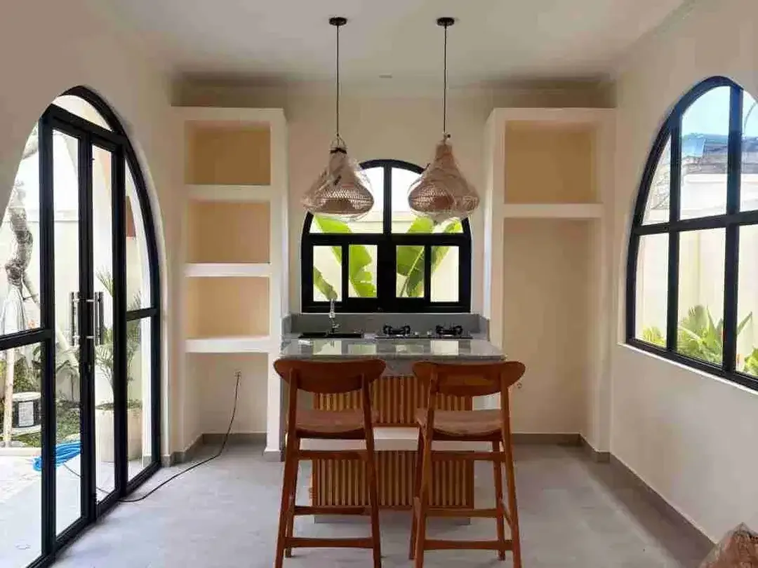 SALE FREHOLD AND LEASEHOLD 2 MODERN VILLAS IN BUDUK CLOSED TO CANGGU WITH RICEFILED VIEW - Image 10 of 10