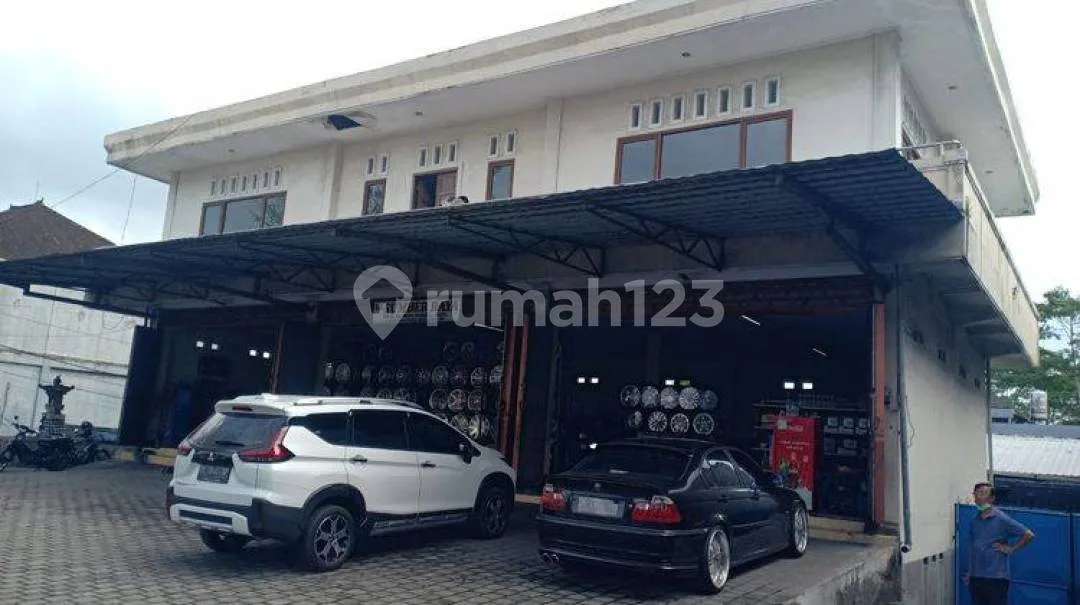 Ruko Lebar plus Gudang di by pass Soekarno Kediri Tabanan - Image 1 of 4