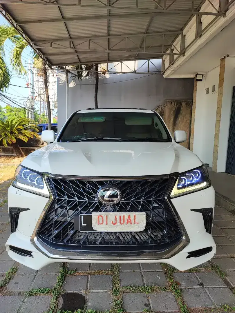 Lexus LX570 2008 bagus - Image 1 of 7