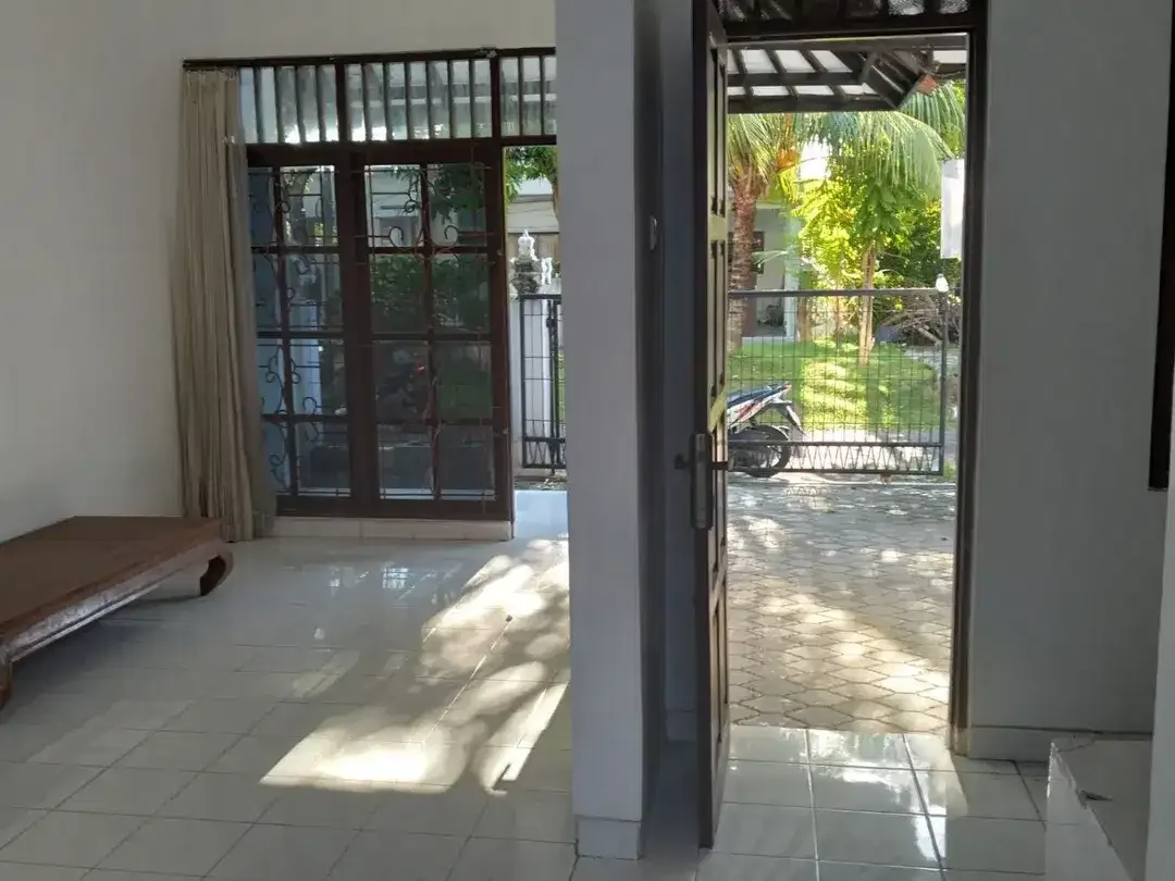 Jual Cepat Rumah 2 Lantai di Taman Griya Jimbaran Siap Huni - Image 5 of 8