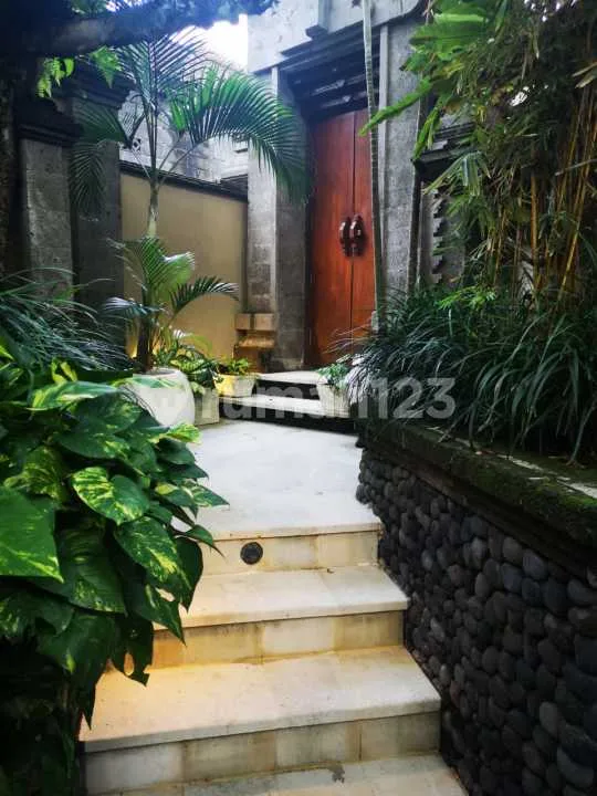 Ubud Centre Peacefull Villa Pondok Wisata Lisence In Central Ubud Close To Puri Ubud HGB Complete For P. Pma Or SHM For Indonesia - Image 4 of 4