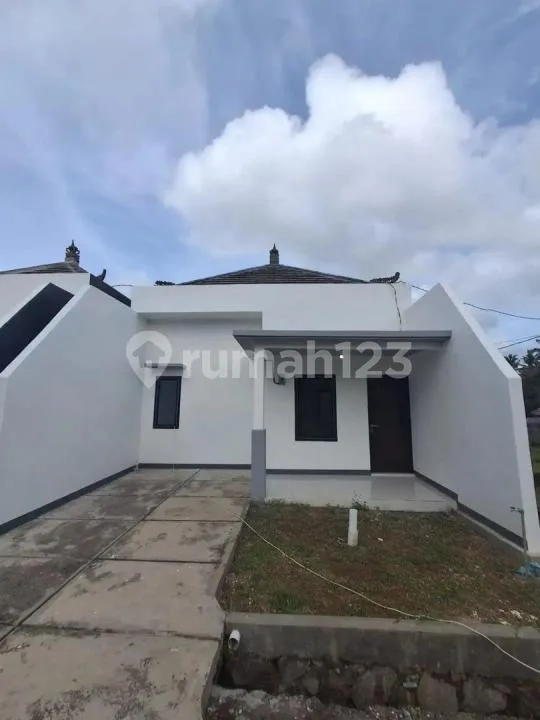 Rumah Murah Minimalis 2 Kamar Dekat Pantai Pasut Tabanan - Image 1 of 4