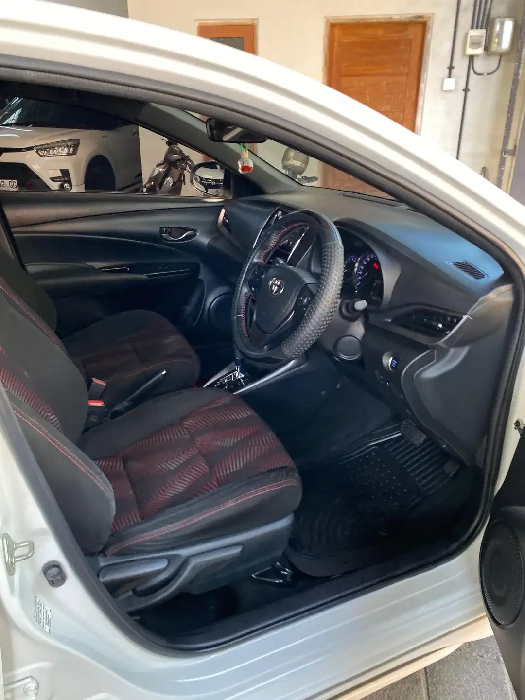 Toyota Yaris Joker 1.5 Matic 2021 - Image 5 of 10