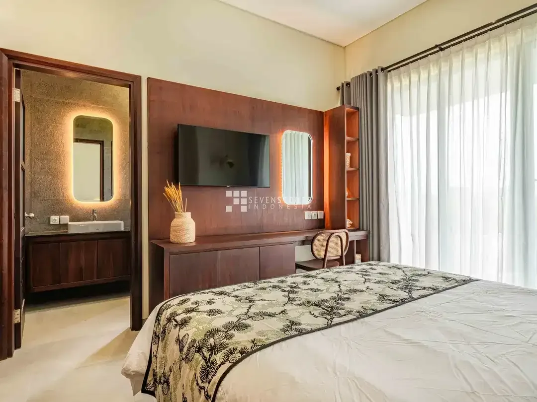 Brand New 3-Bedroom Luxury Villa For Sale Freehold In Ungasan - Image 10 of 10