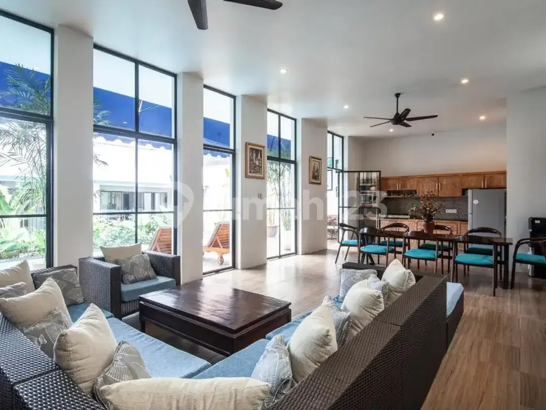 Rumah Mewah 6 Kamar, dengan Swimming Pool Diberawa Canggu - Image 5 of 10