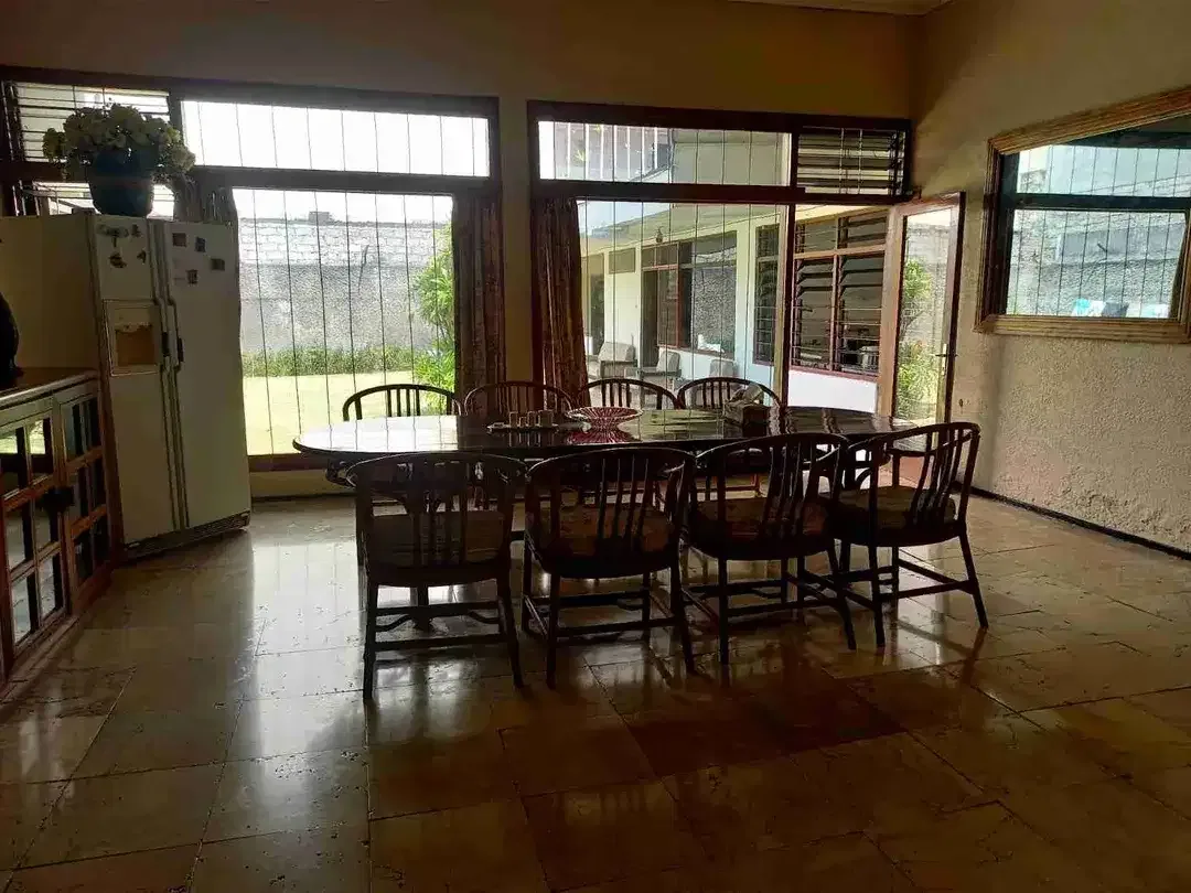 jual rumah luas 13 are di utama Raya Puputan Renon Denpasar - Image 7 of 10