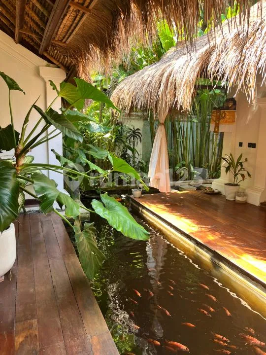 Villa Luxury 6 Kamar 200 Meter Dari Seminyak Beach - Image 1 of 4