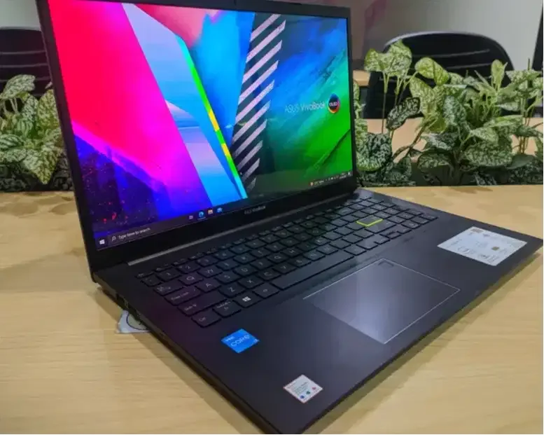 ASUS VivoBook 15 OLED K513 Laptop (11th Gen i5 / 8GB RAM / 512GB SSD) - Image 3 of 4