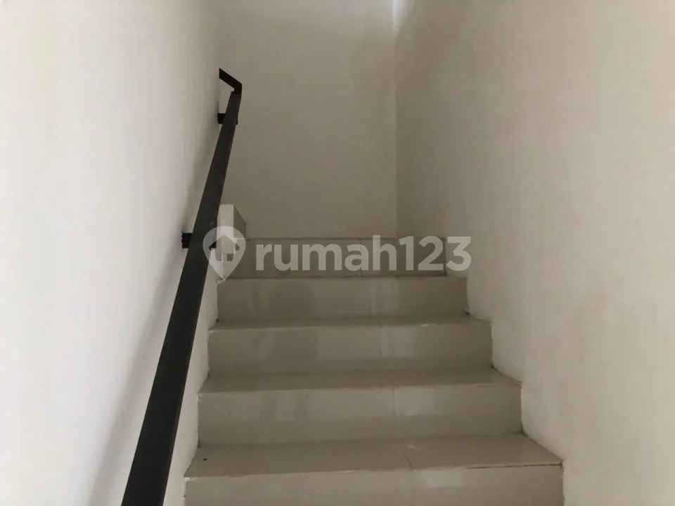 Dijual Ruko 3 Lantai Di Jl Patimura, Denpasar - Image 2 of 4