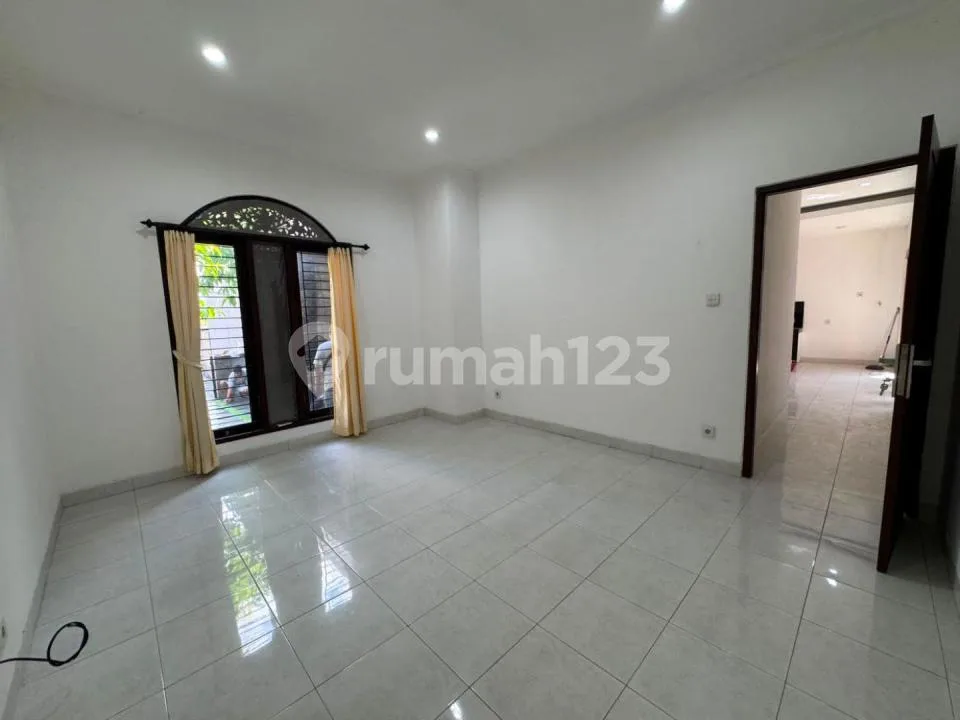 Kontrak Sewa Rumah 2 Garasi 2 Kamar Renon Sanur Denpasar Bali - Image 3 of 4
