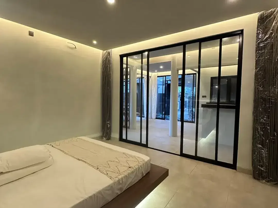 VILLA MODERN BARU FURNISHED DI TIBUBENENG CANGGU - Image 9 of 10