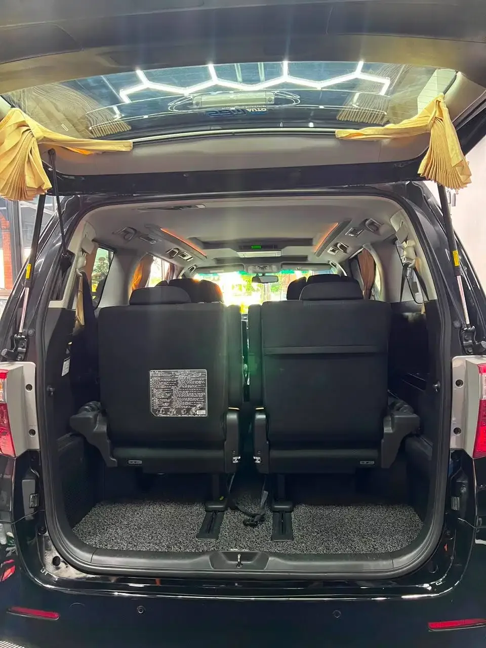 TOYOTA ALPHARD SC 2014 HITAM ASLI BALI, LOW KM - Image 7 of 10