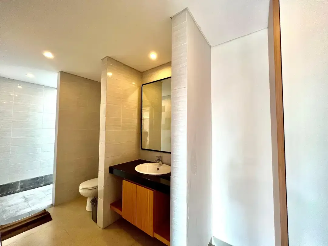 DIJUAL VILLA PREMIUM DUA LANTAI KAWASAN KUTA BADUNG BALI - Image 4 of 9
