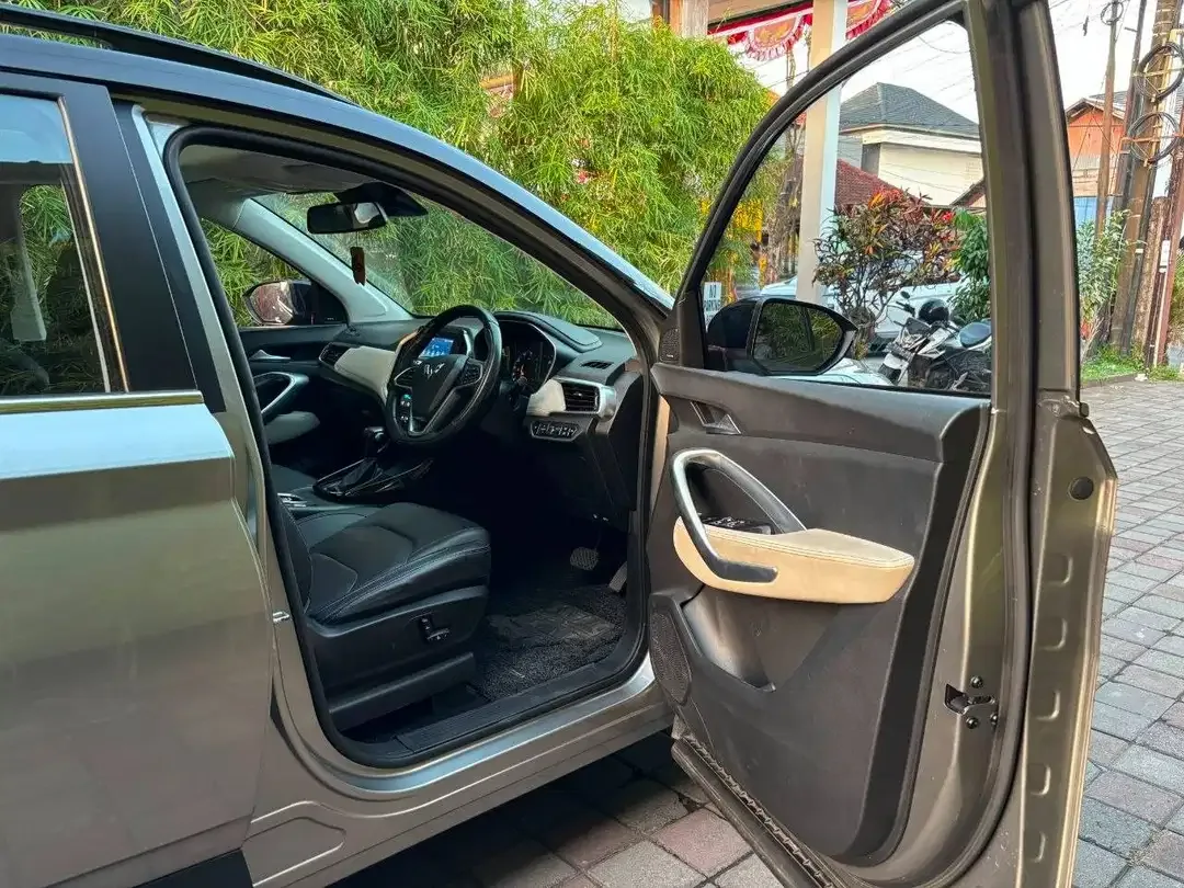 WULING ALMAZ RS PRO 7 SEATER 2021 - Image 5 of 10
