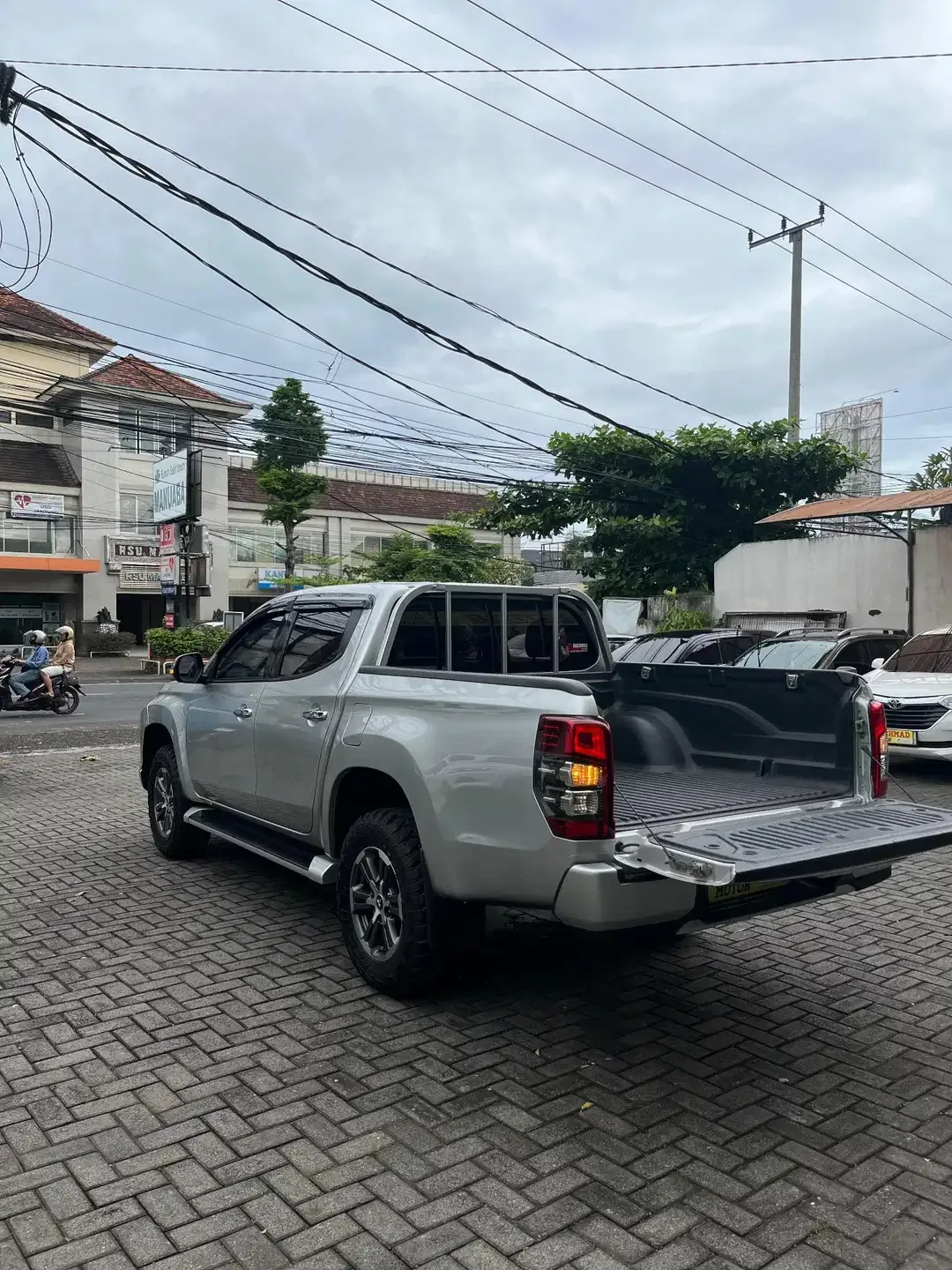 Mitsubishi Triton 2019 Diesel - Image 3 of 10