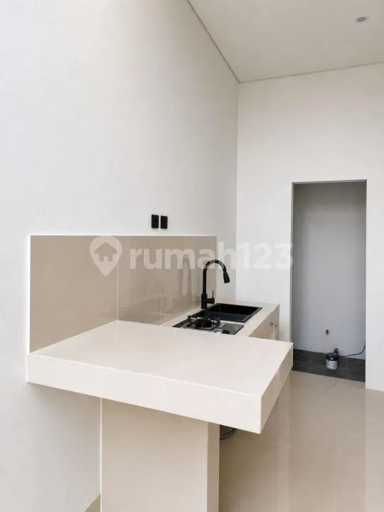 Rumah Minimalis Modern Bangunan Baru di Kawasan Elite Renon - Image 4 of 4