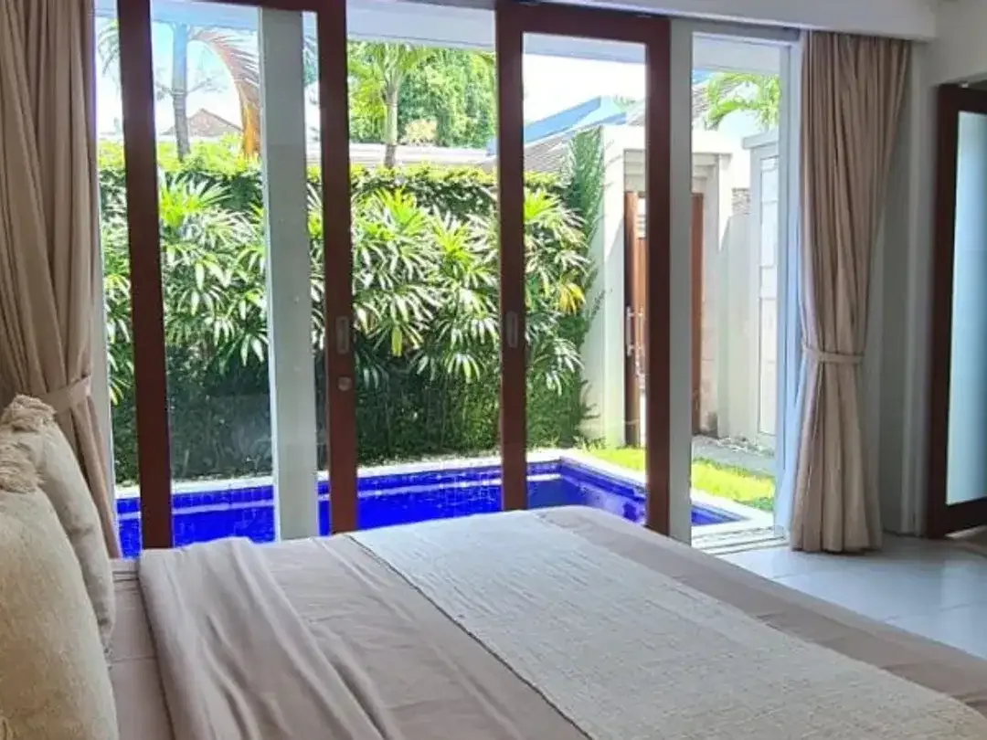 VILLA BAGUS 2 LANTAI DI CANGGU 3 KAMAR - Image 8 of 10