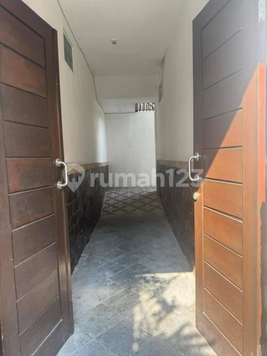 Villa Lokasi Strategis Nyaman Dekat Fasilitas Publik di Seminyak - Image 4 of 4