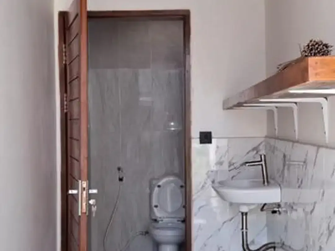 Villa Nyaman Fully Furnished 3 Kamar Tidur Disewakan di Sanur Kaja - Image 7 of 8