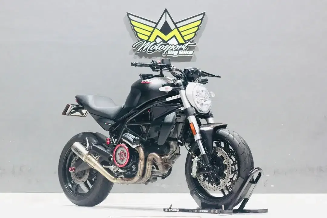 Ducati Monster 797 ABS, Z900, Z1000 Sugomi, CB1000R - Image 1 of 4